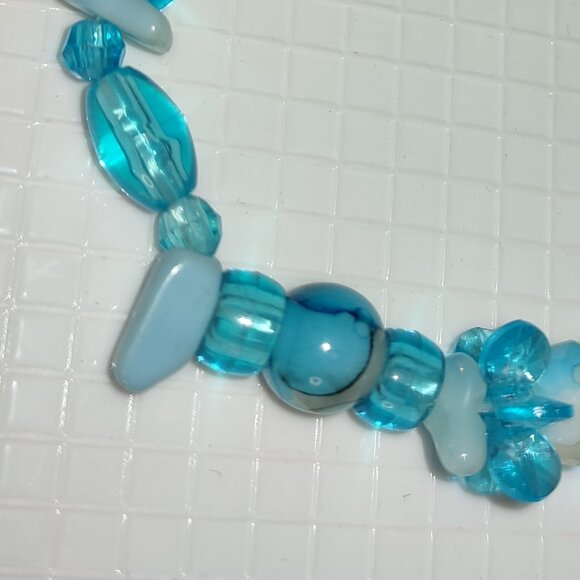 Bracelet Small Handmade Azul Light Blue Azure Beads Elastic - Picture 4 of 4